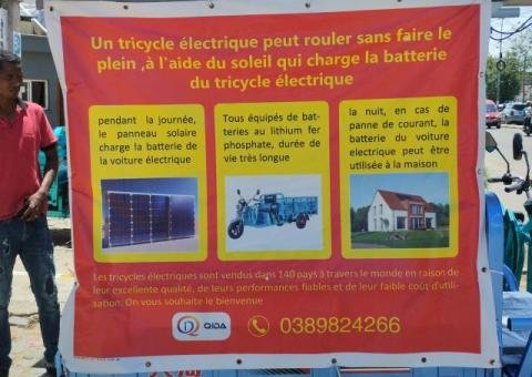TRICYCLE ÉLECTRIQUE SOLAIRE - 2/3